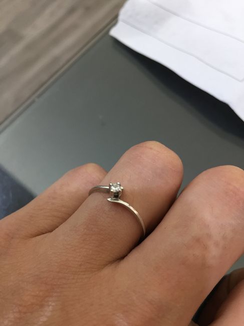 E ora mostraci una foto del tuo anello di fidanzamento! 7
