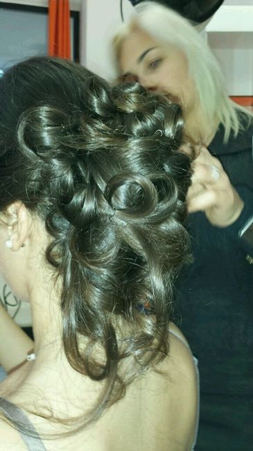 Prima prova capelli che ne dite? - 1