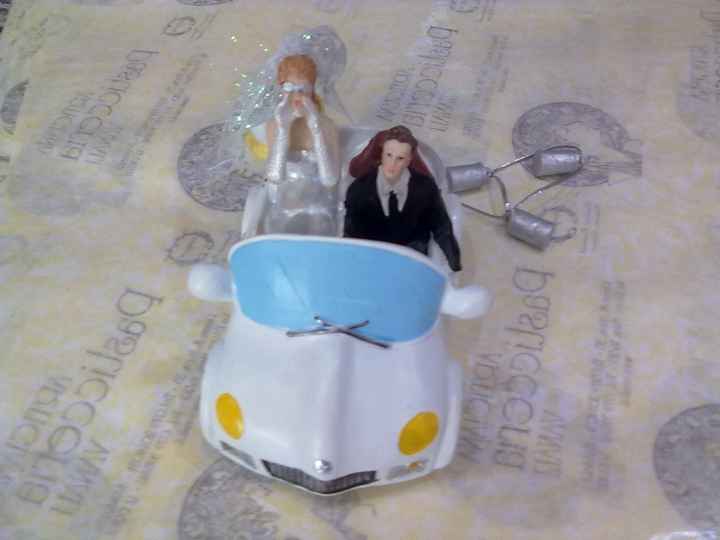cake topper