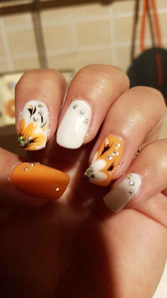 Scegli la manicure che preferisci e scopri quale principessa Disney sei 👸 - 1