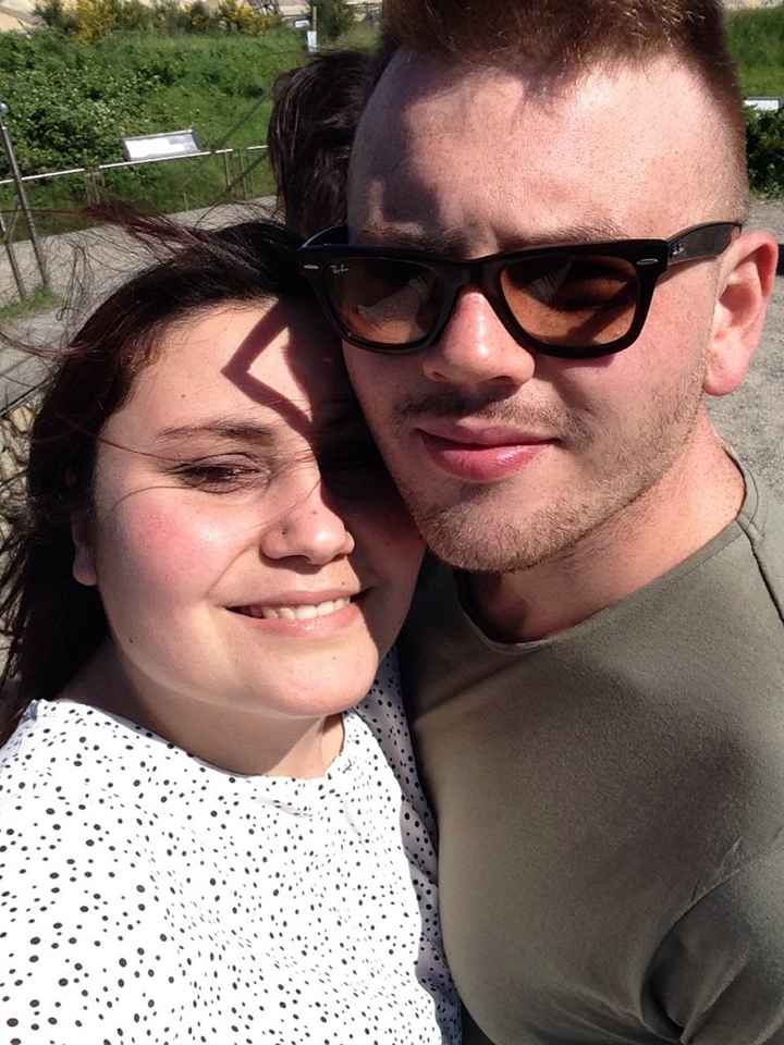 Presentati pubblicando una foto tua e del tuo fm - 1