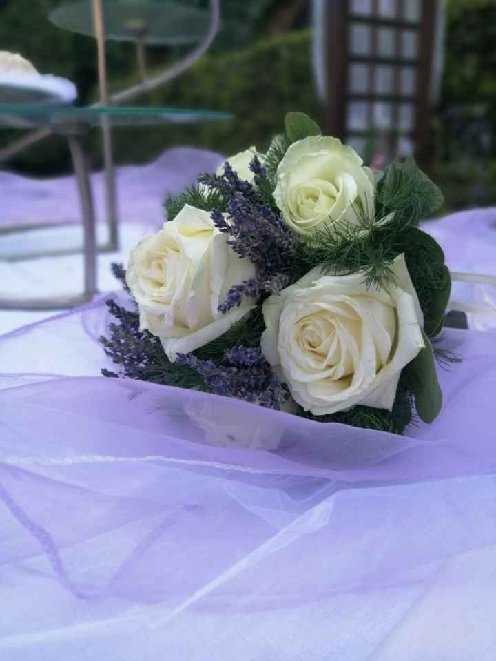 il bouquet con lavanda