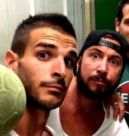 testimone dello sposo a destra! 