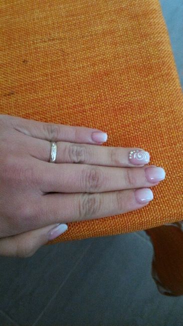 Unghie e acconciature - 2