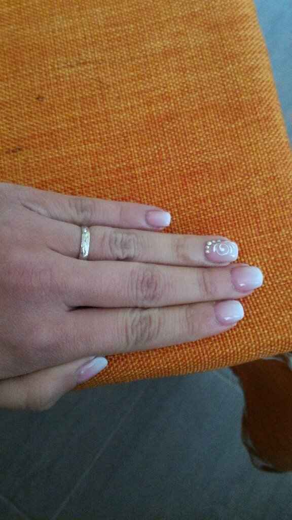 Unghie e acconciature - 2