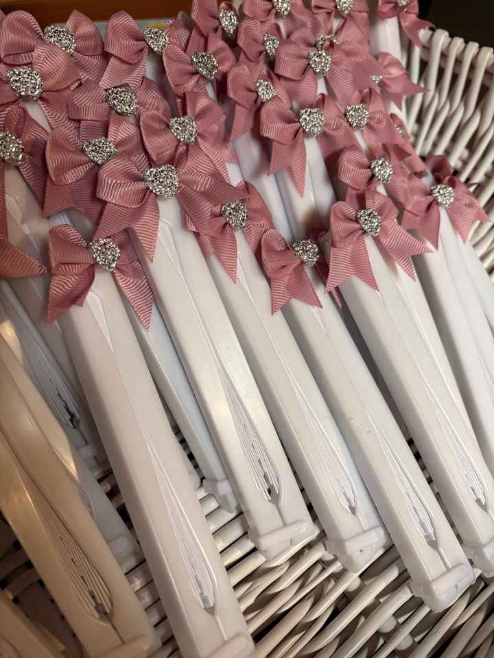 Alla fine ho optato per zero wedding bag e solo ventagli e riso 🌿 - 1