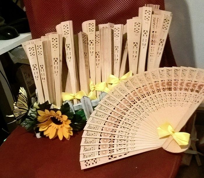 VENTAGLI E PORTAVENTAGLI