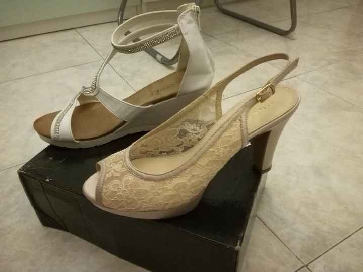 Scarpe ufficiali vs scarpe di ricambio - 1