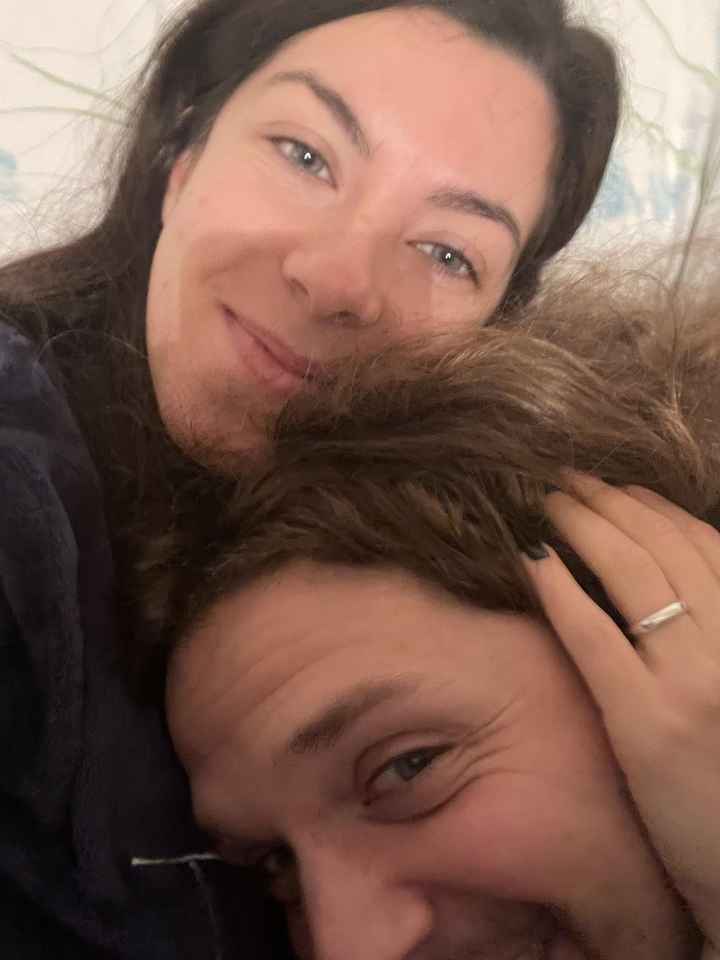 Postate una foto di voi due 👇 - 1