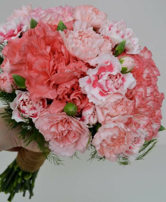 Garofani: fiori da matrimonio o da cimitero? 8