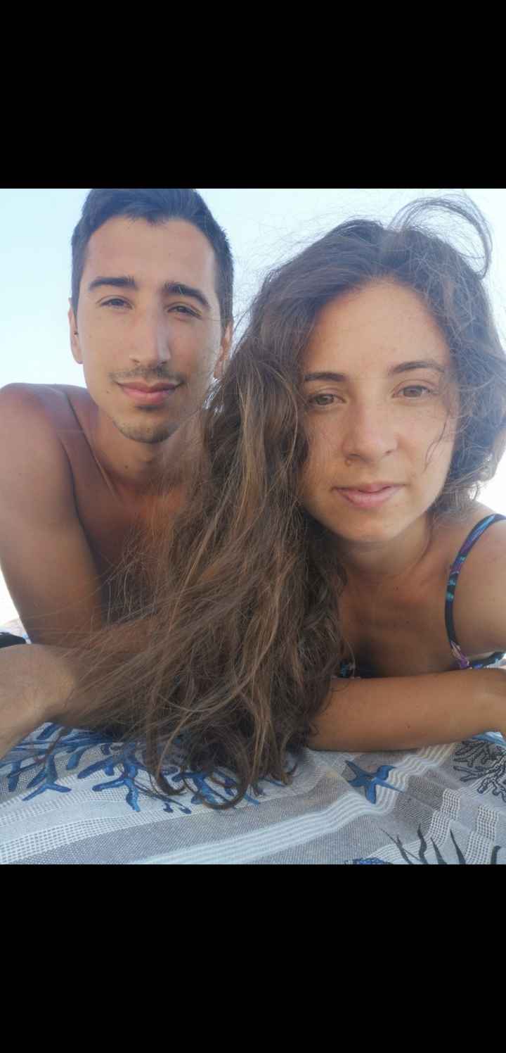 Postate una foto di voi due 👇 - 1