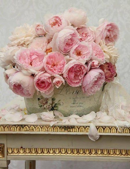 esempi di centrotavola shabby chic