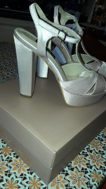 Scarpe trovate - 2