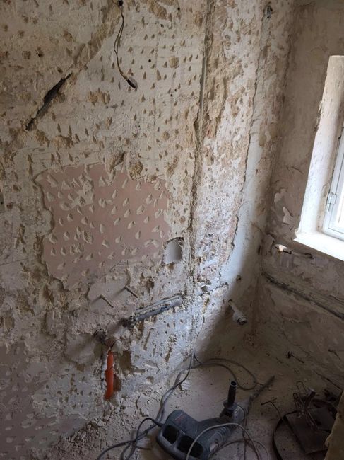 Eccola qua casa nostra totalmente smantellata - 7