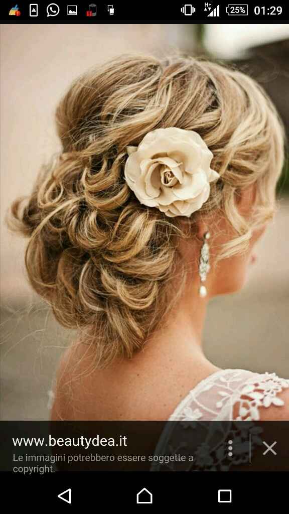 Abito scollo a v... e i capelli??? - 5