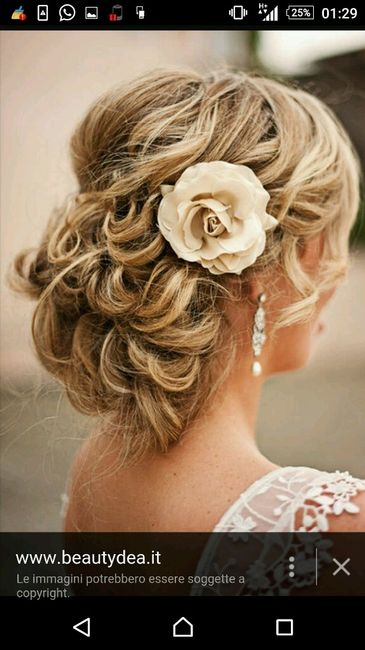 Abito scollo a v... e i capelli??? - 5