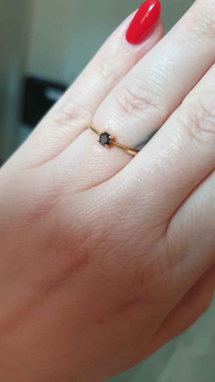 Come è il vostro anello di fidanzamento?? - 1