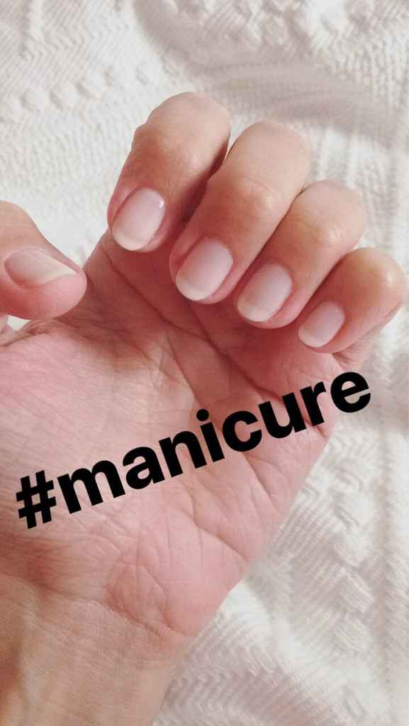 Manicure semplicissima come piace a me :) - 1