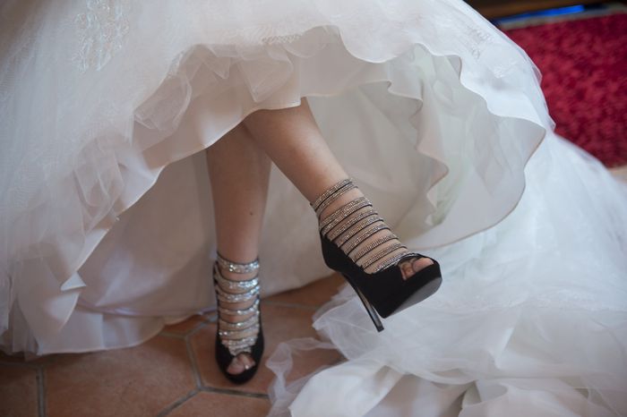 Abito con un pizzico di nero 7