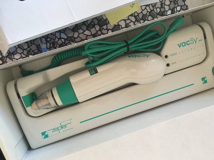 Fai la lista e che arriva il regalo inutile - 2