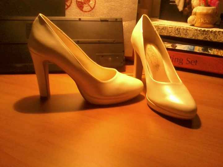 Scarpe e posto per il pranzo trovato!!!! - 2