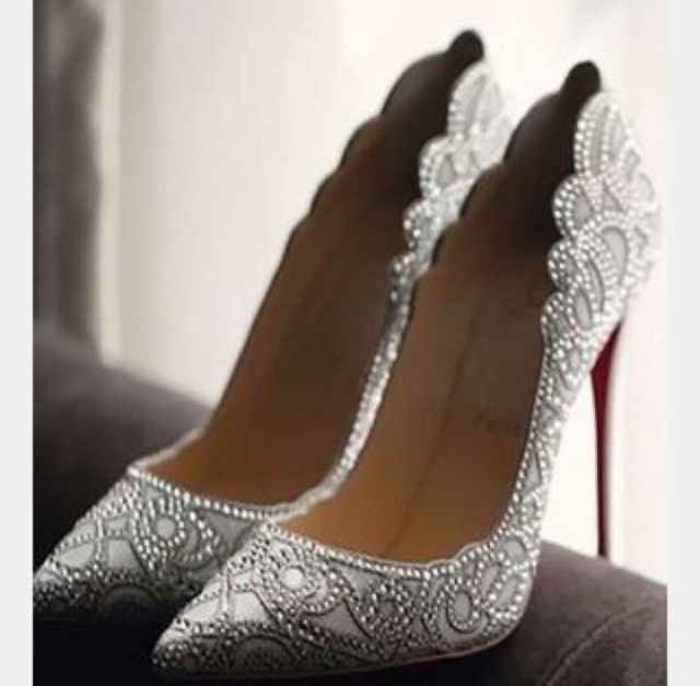 Quanto vi sono costate le scarpe da sposa? - 1