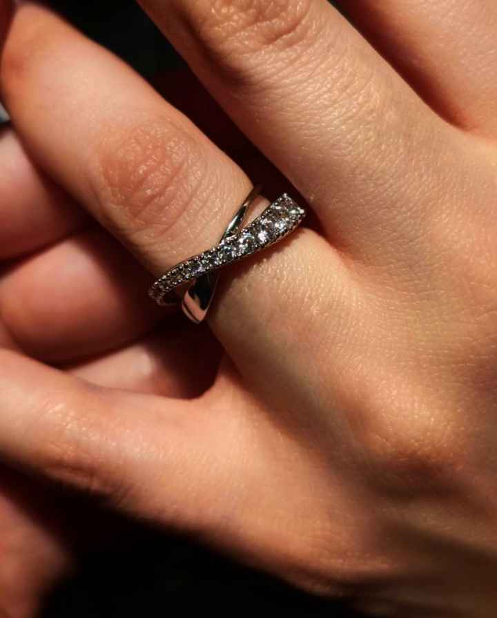 Come è il vostro anello di fidanzamento?? - 1