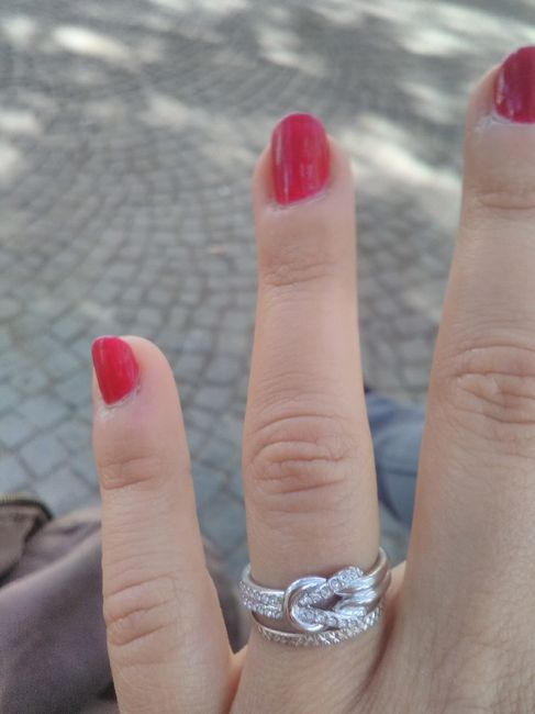 #LoveFriday - Mostrateci il vostro anello di fidanzamento 1