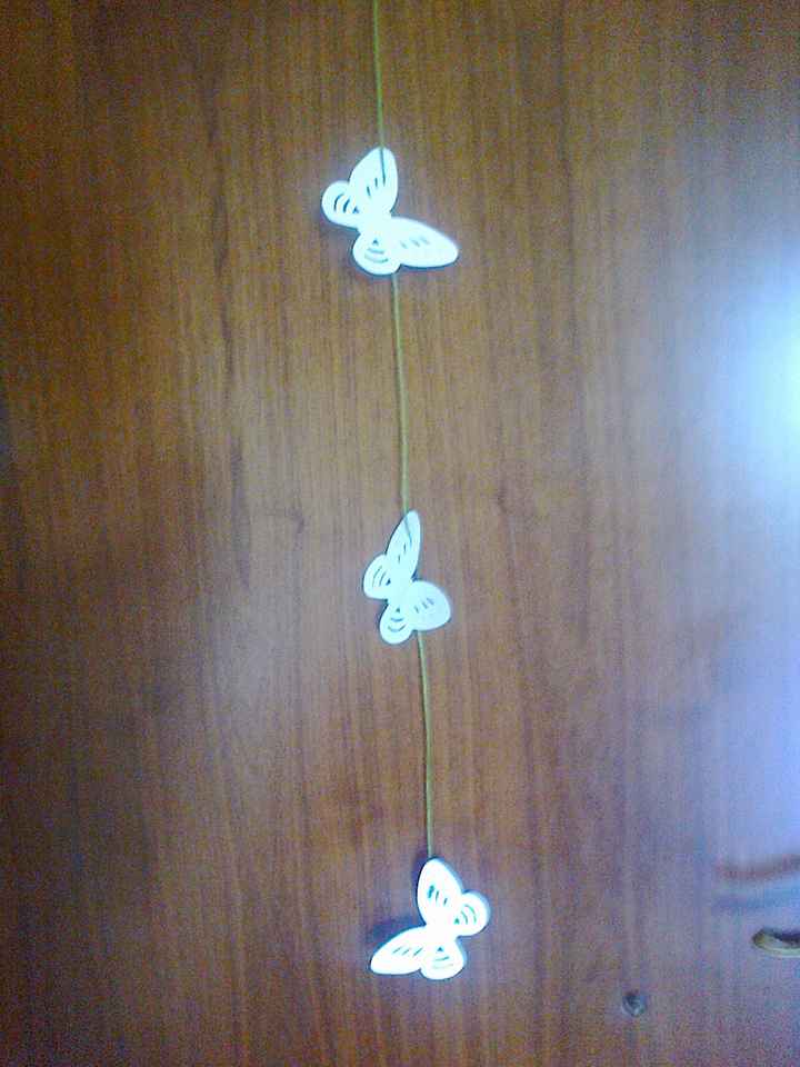 nastri con le farfalle da appendere negli alberi