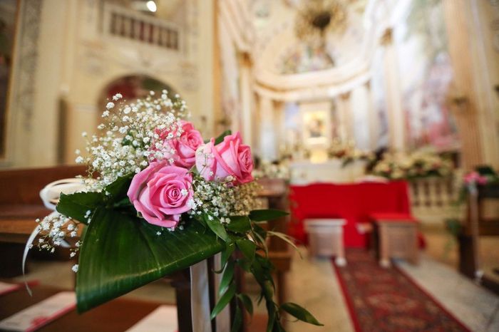 decorazioni panche chiesa