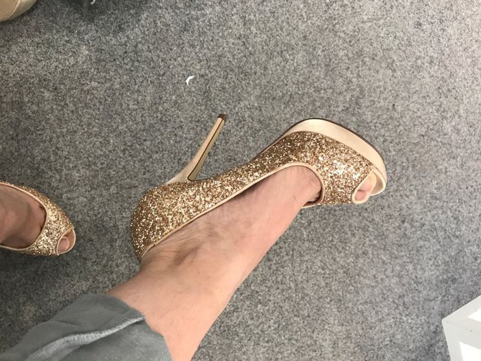 Finalmente anche io posso dire che ...ho le scarpeeee...😎✌🏻 - 2