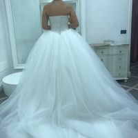 Quanto avete pagato il vostro abito e che modello è? - 2