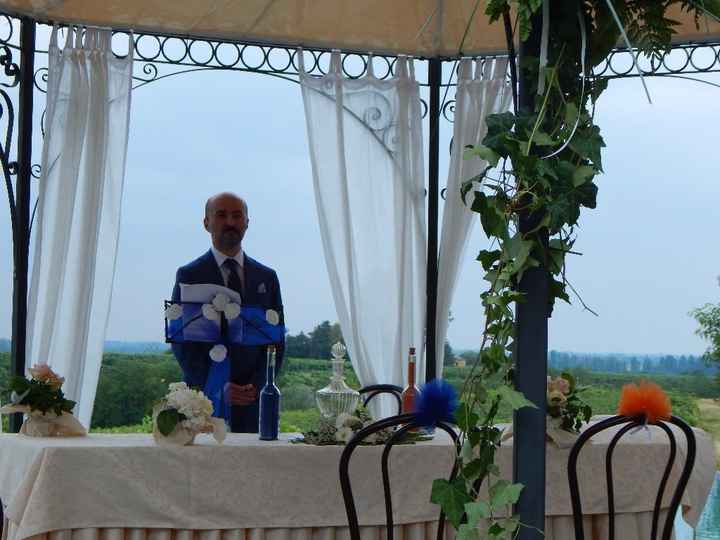 Il mio fratellone, pronto a celebrare la cerimonia!