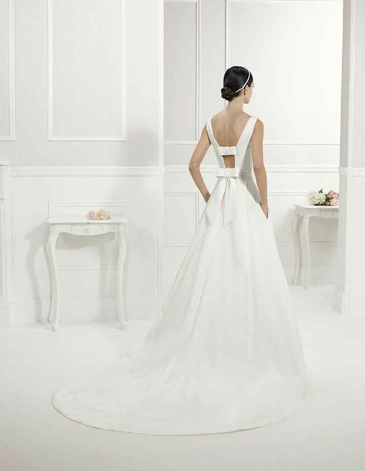 Ho bisogno del vostro aiuto per il mio abito! - 1