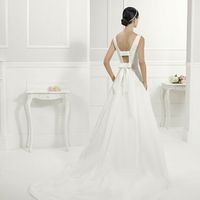 Ho bisogno del vostro aiuto per il mio abito! - 1