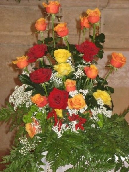 Addobo floreale nella chiesa - 16