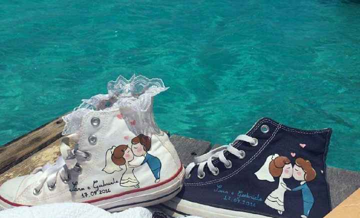  Cambio tacchi con le converse - 7