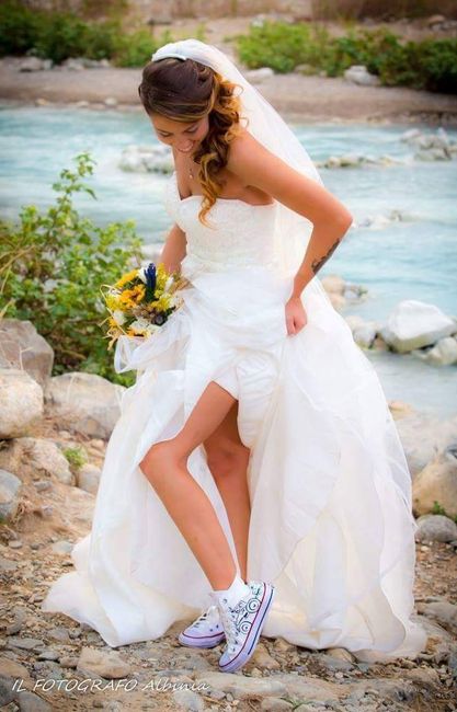  Cambio tacchi con le converse - 1