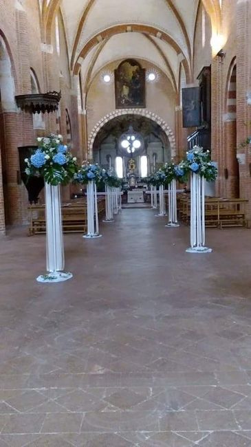 Allestimento floreale in chiesa - 1