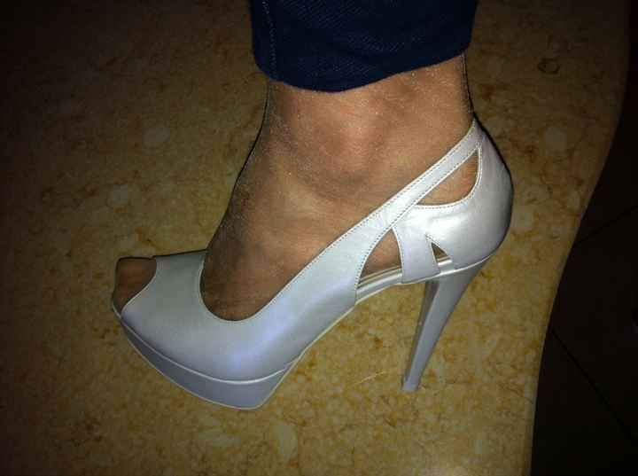 Scarpe trovate! - 1