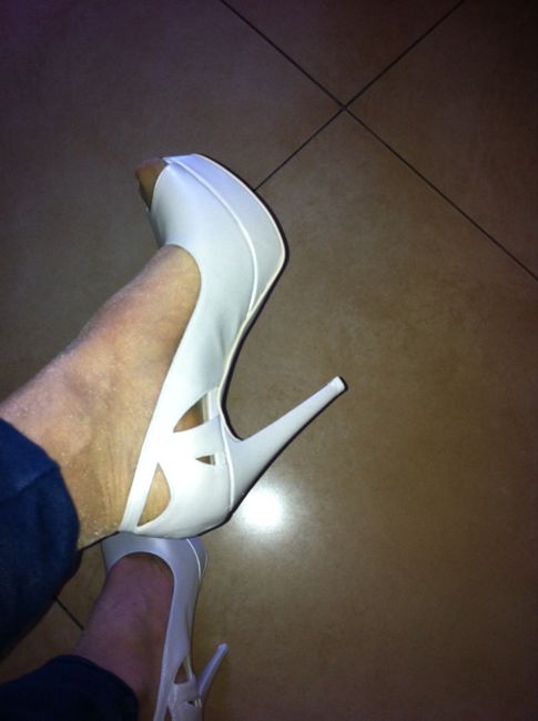 Scarpe trovate! - 2