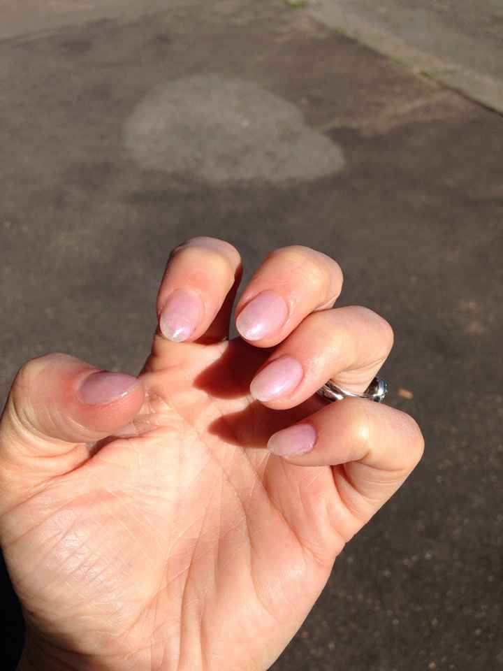 Unghie forse così - 2