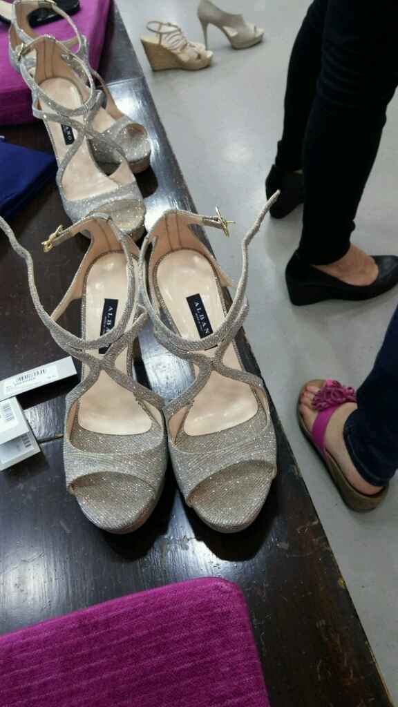 Scarpe sposa....bianche o colorate? mi fate vedere le vostre? - 1