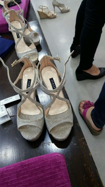 Scarpe sposa....bianche o colorate? mi fate vedere le vostre? - 1