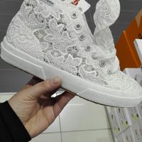 Trovate le scarpe!!!! - 1