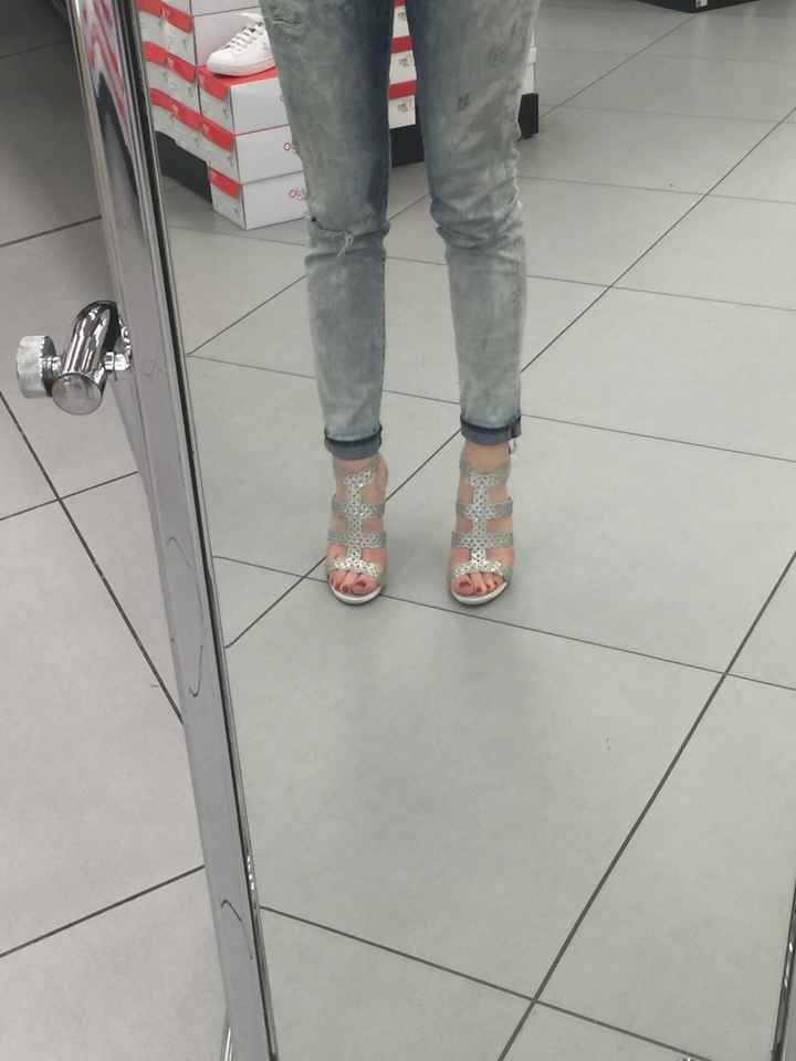 Scarpe anche per me - 1