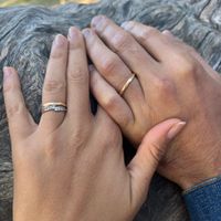 Fede e anello di fidanzamento abbinati - 1