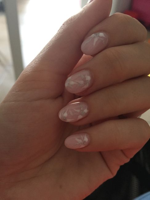 Foto unghie con gel per sposa - 1