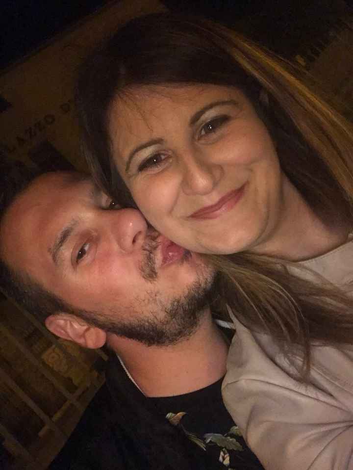 Postate una foto di voi due 👇 - 1
