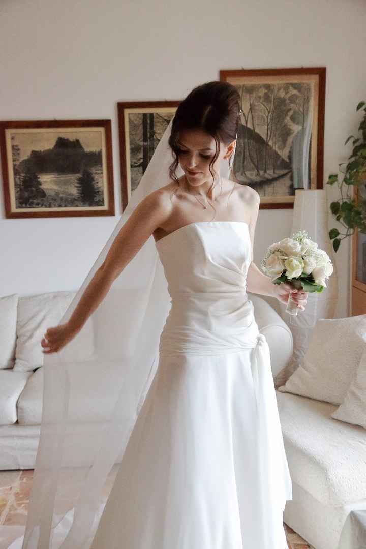 Vestita, truccata.. sono pronta!